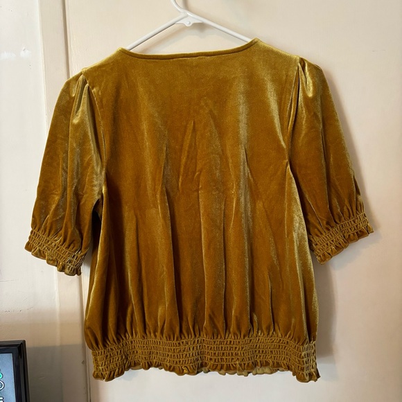 Madewell velvet smocked crossover top - slightly cropped - Egyptian gold - Picture 5 of 7